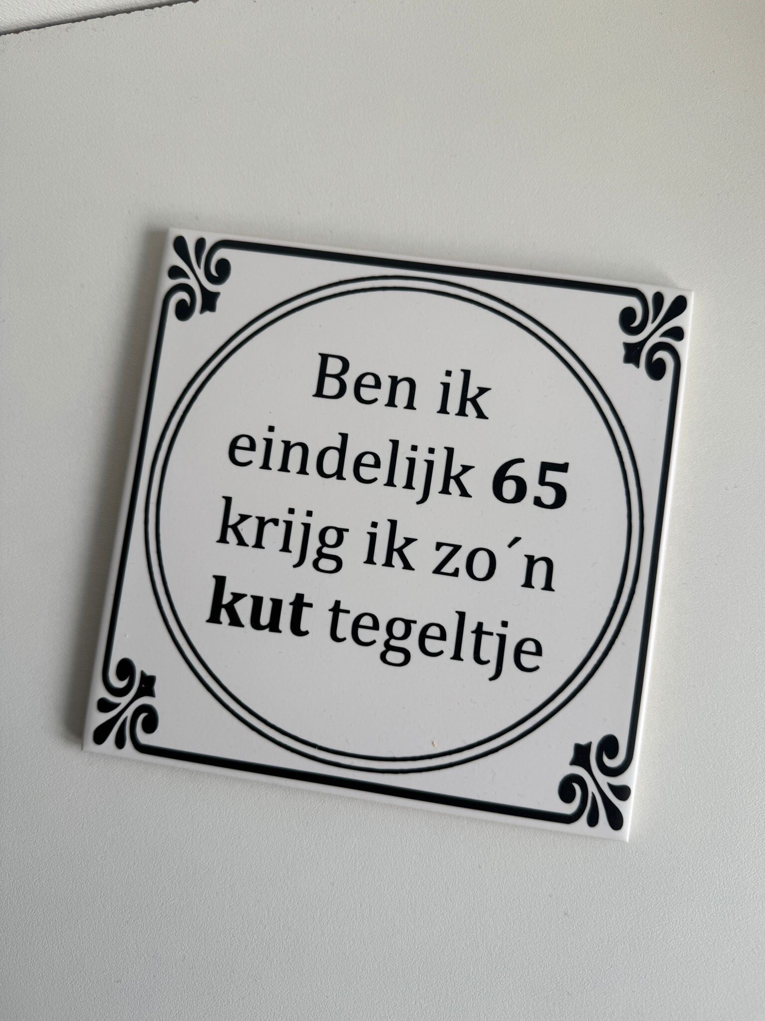 Tegel | Kuttegeltje leeftijd
