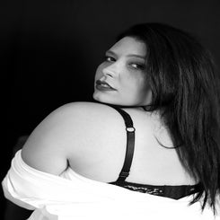 1000004209-standard.jpg
