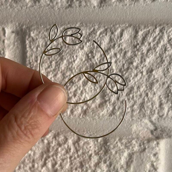 Tulip Hoops