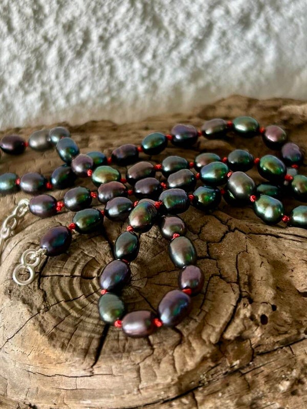 Peacock Pearl Necklace