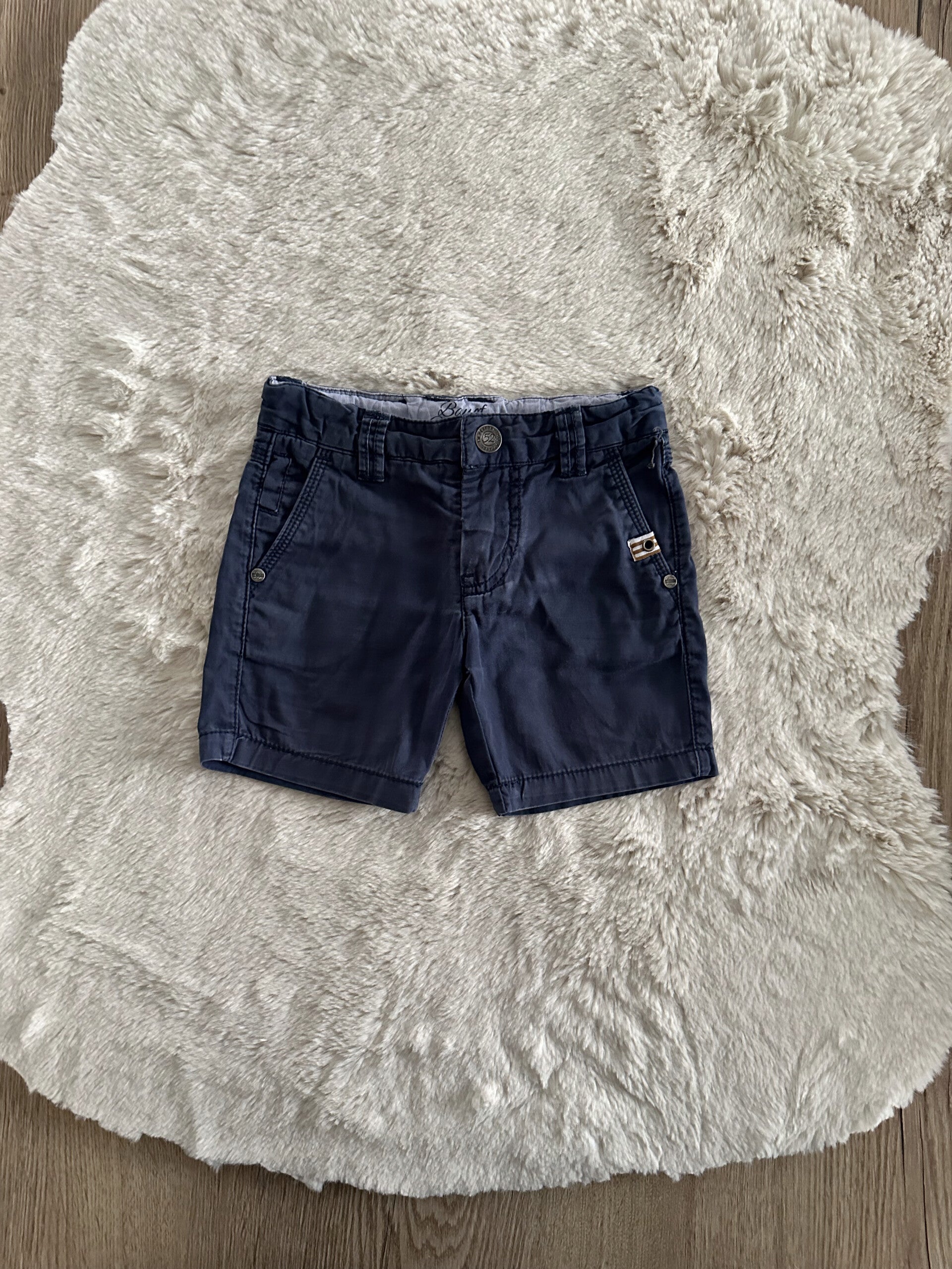 Short l Jbc l maat 98