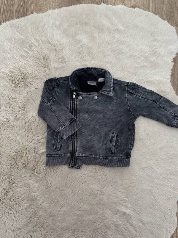 Vest l Zara l maat 68