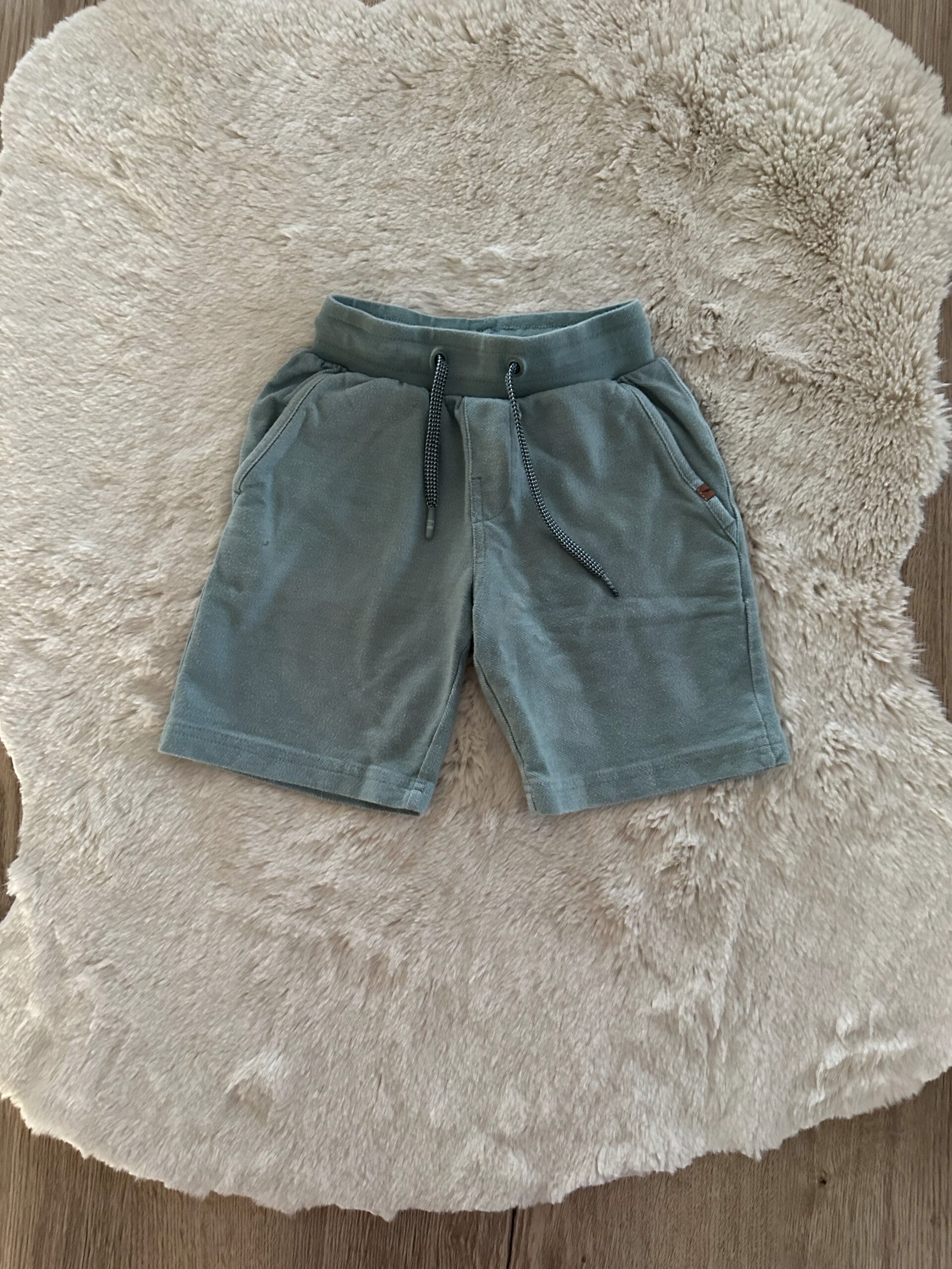 Short l Jbc l maat 110