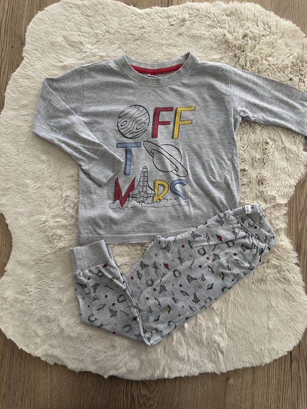 Pyjama l maat 98/104