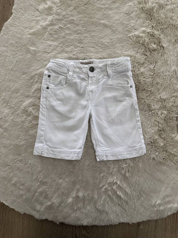 Short l Burberry l maat 110