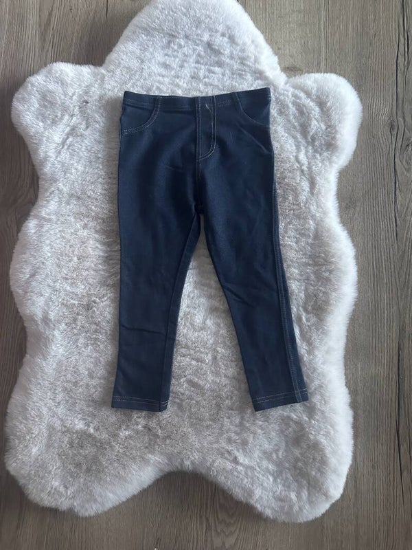 Broek l maat 110