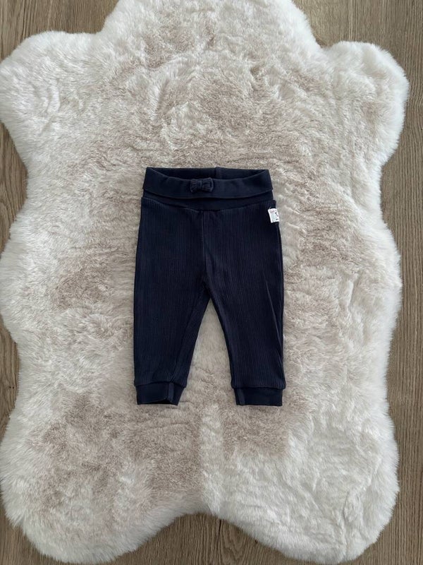 Broek l Feetje l maat 68