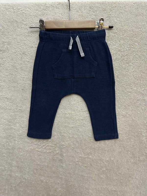 Broek l Hema l maat 68