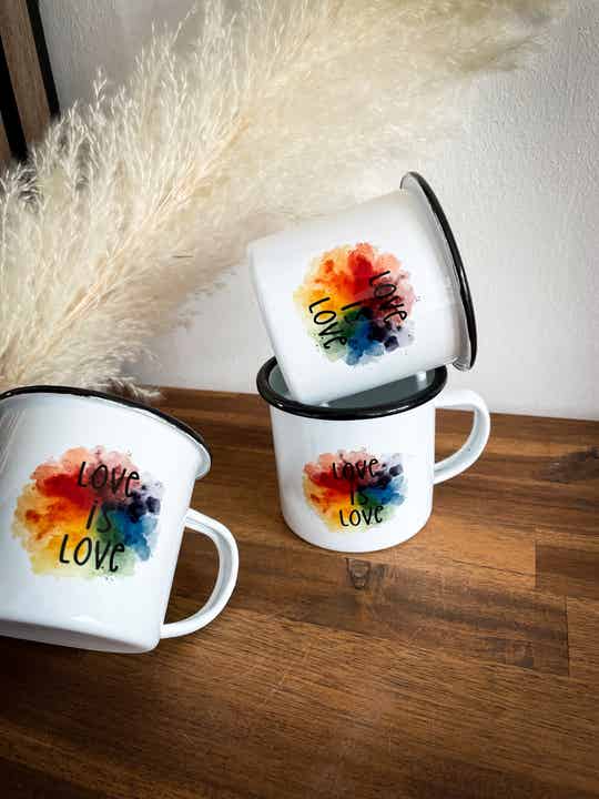 Tasse "Love Is Love"