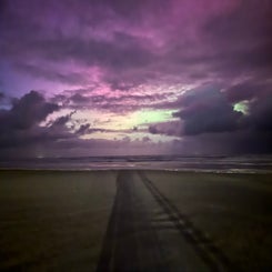 #terschelling, #bedandbreakfast, #besteuitjevannederland, #B&bvolliefde, #brandaris, #vvvterschelling, #ervaarterschelling, #rederijdoeksen, #strandrijdenterschelling, #bedandrelaxterschelling, #airbnb, #booking.com, #werelderfgoed, #darksky, #bosplaat, #