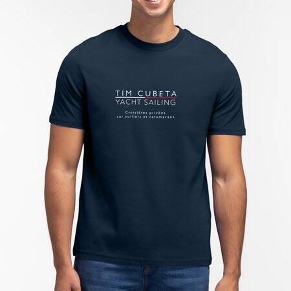 T-shirt unisexe Bleu Nuit Tim Cubeta Yacht Sailing