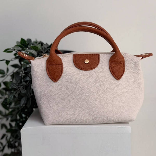 Elegante Mini Handtas – Gebroken Wit met Cognacbruine Handvatten – Pliage Look