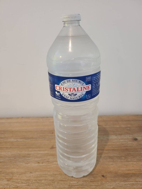 Cristaline eau plate 1.5L
