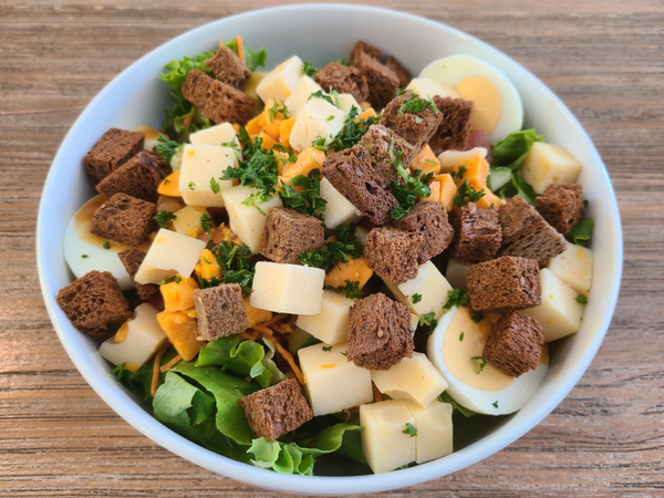 Salade fromagère