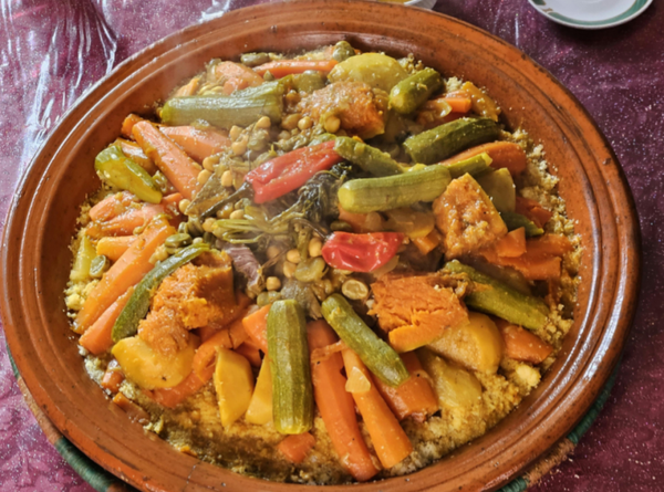Tajine de légumes aux fruits secs