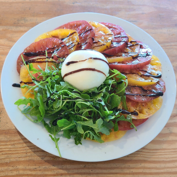 Big tomates bio et burrata
