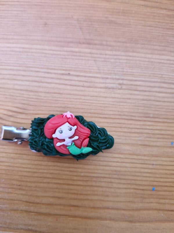 Haarspeltjes donker groen ariel