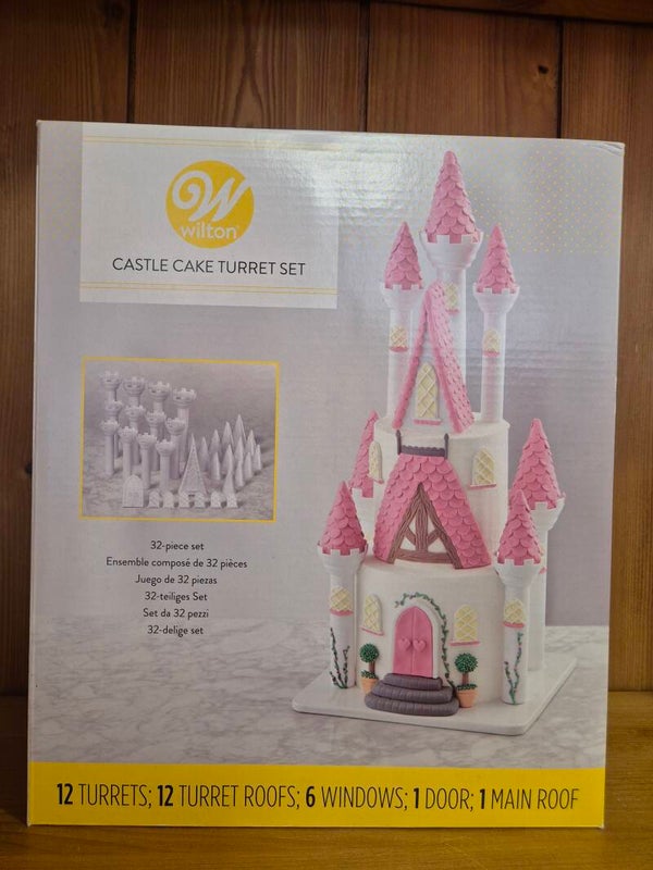 Castleden cake turret set
