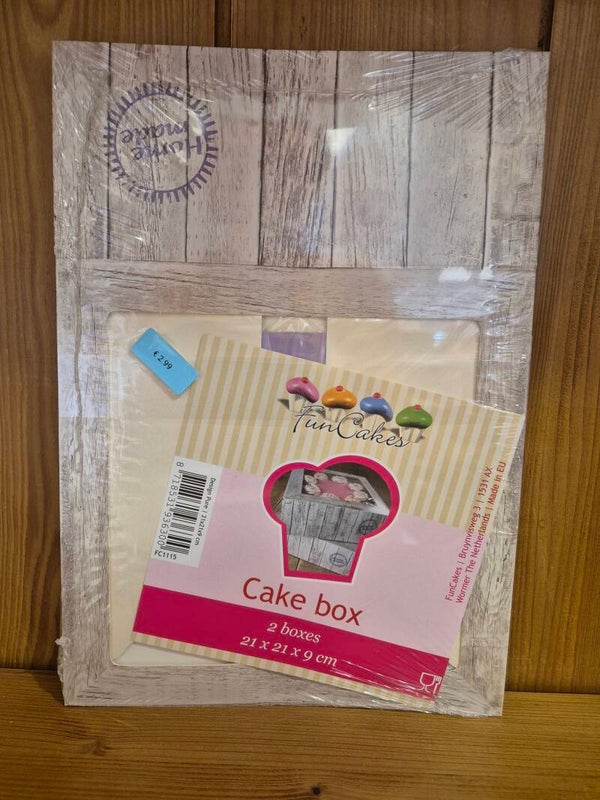 Cake box 21x21x9cm  2st