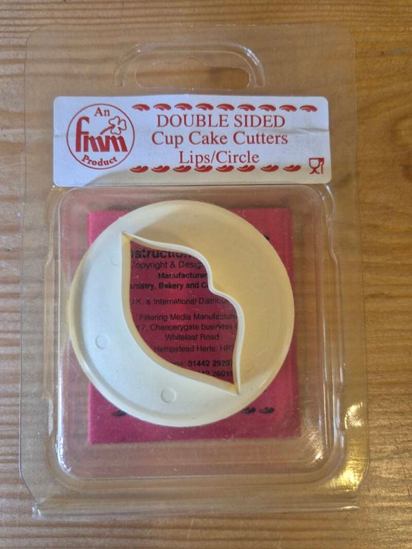 Fmm doublet sided cup cake cutter