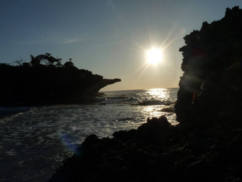 Seascape. Rockeries. Waiting for Sunset. Bolinao, Pangasinan, Philippines 2012. Photo by Amrey Boquiren of Amrey’s Kitchen™.