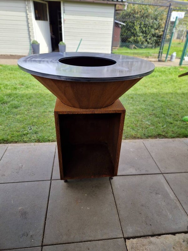 BGQ groot in corten