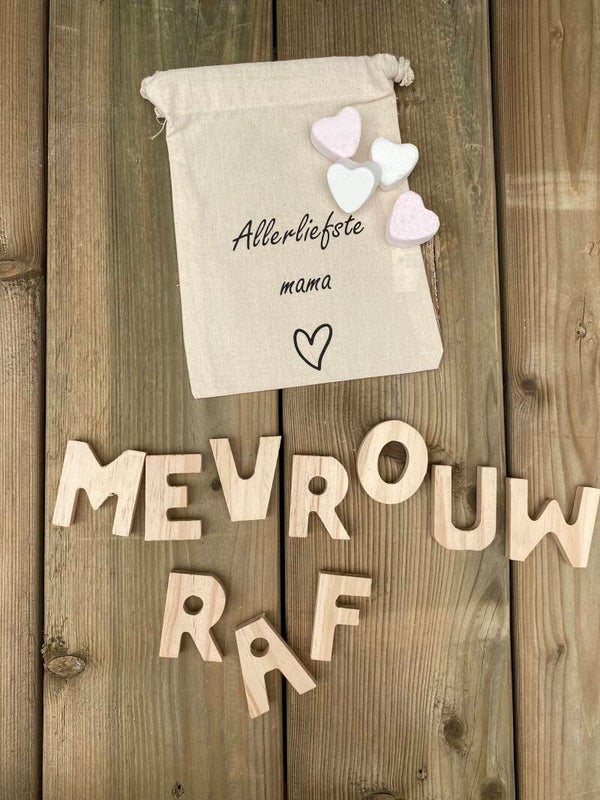 Cadeauzakje ''Allerliefste mama'' + bad hartjes