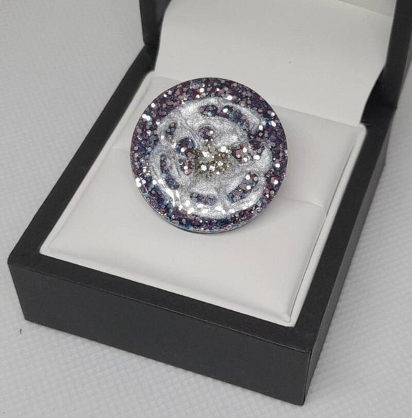 "Rosy Bloom Glitterbroche"