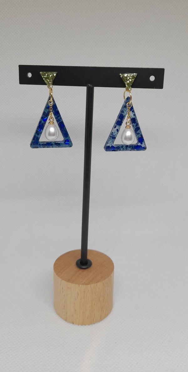 "Glitter Triangel Oorbellen met Parelhanger"