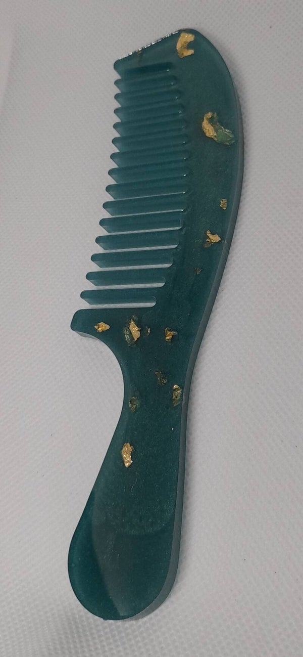 Elegante haarkam van epoxy