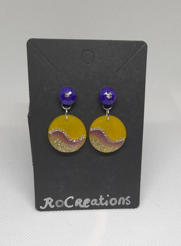 Ronde 'sparkle' oorbellen, geel met paars