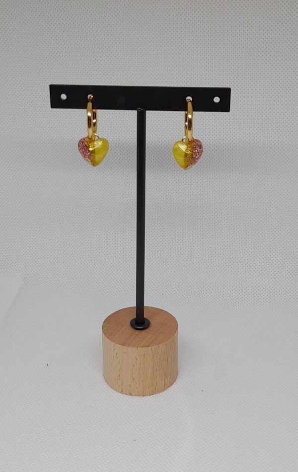 Oorringen hart roze/geel