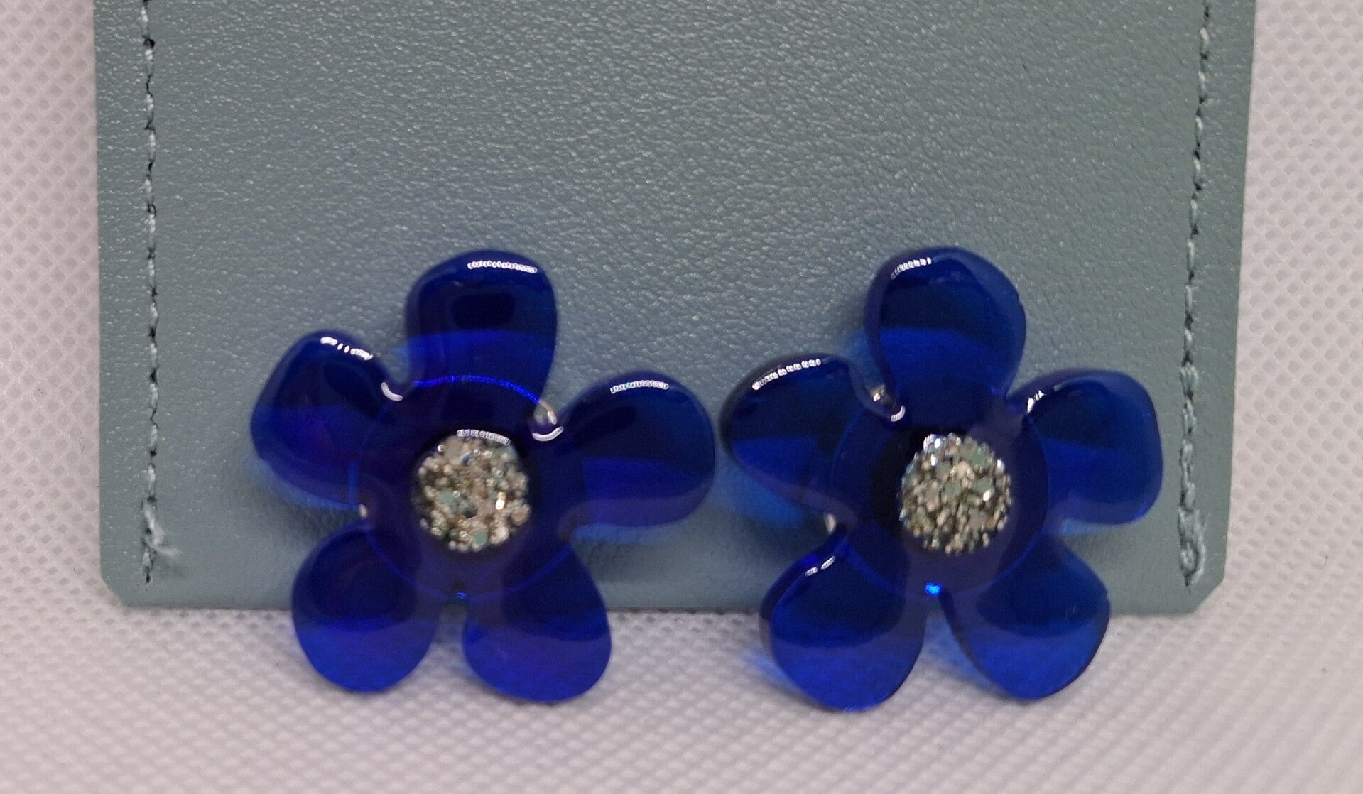 Buttoncovers blue flowers- set van 2