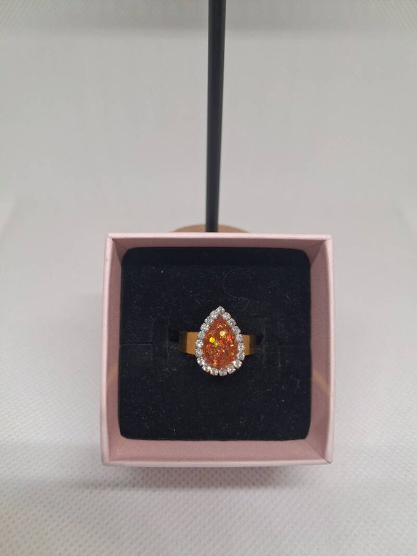 'Orange sparkle' ring