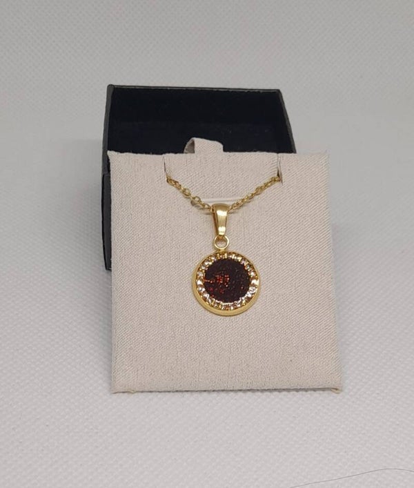 Luna Noire – Goudkleurige ketting