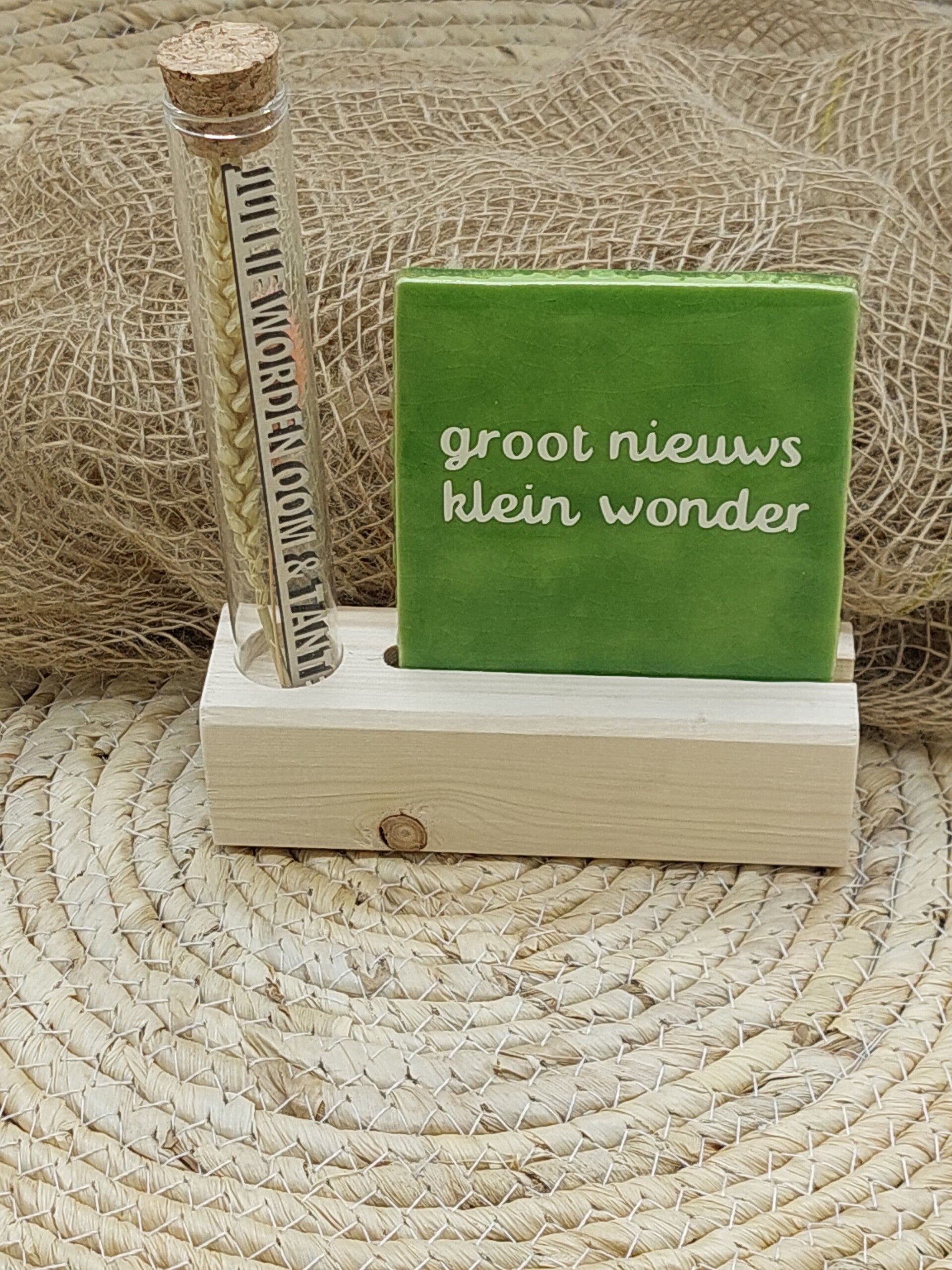 Cadeauset houder, tegeltje en buisje met tekst