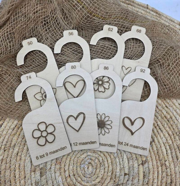 Houten kastverdelers – bloemen/harten