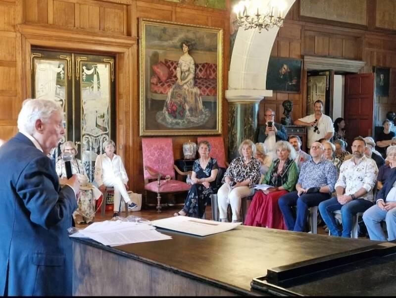 Cérémonie du Prix Littéraire des Trois Couronnes 2026 à la Villa Arnaga au Pays Basque.