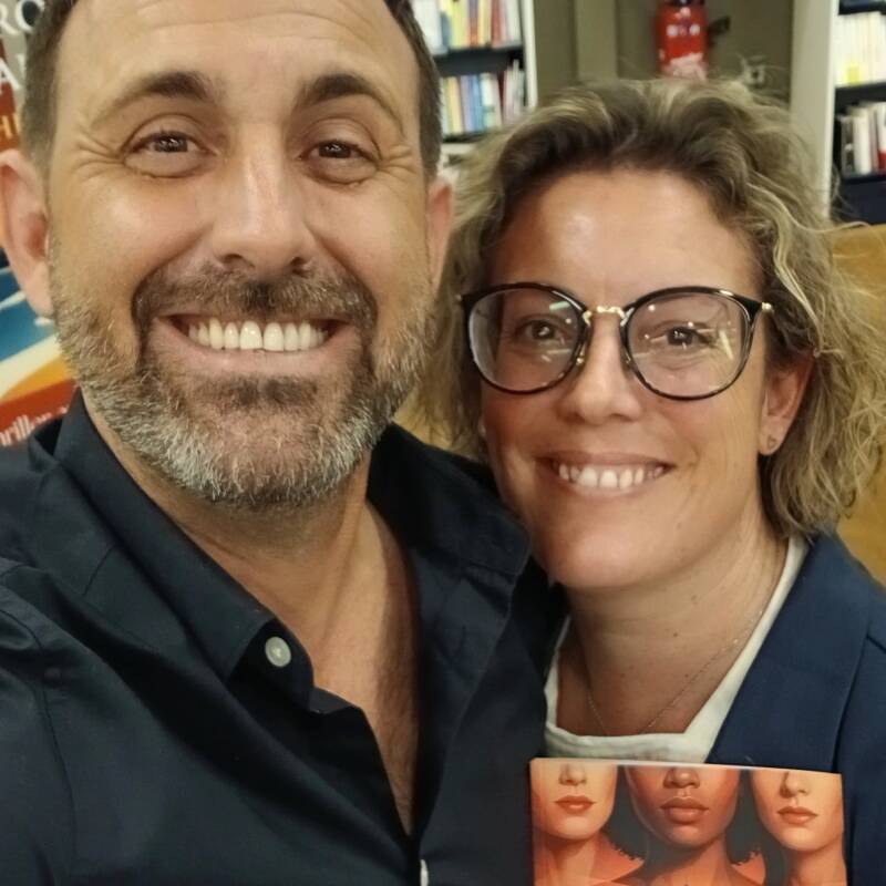 Les Chroniques de Beaurivage de Jean-Philippe Servy, le thriller incontournable de l'été à lire à la plage ou à la piscine. Un véritable succès populaire adopté par les lecteurs dans la France entière, toutes régions confondues.