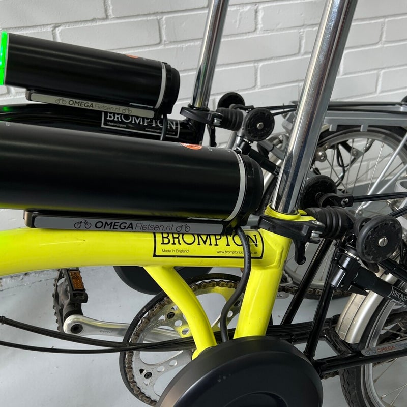 Het vouwen van fiets 3 stock foto. Image of legering - 13847614 Het vouwen van fiets 3 stock foto. Image of legering - 13847614