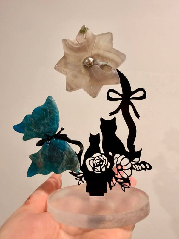 Aptatite and flower agate with cats