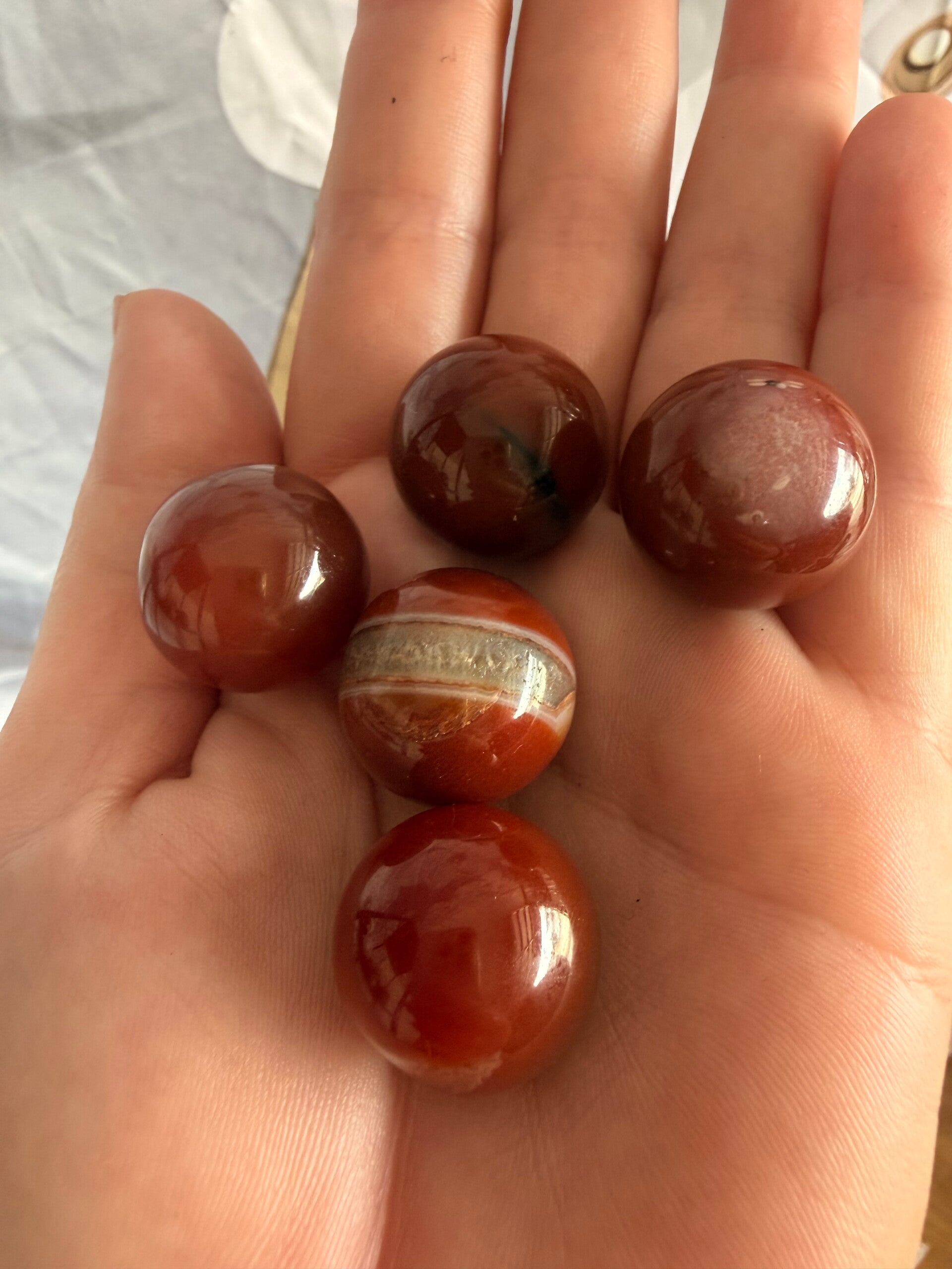 Mini carnelian spheres