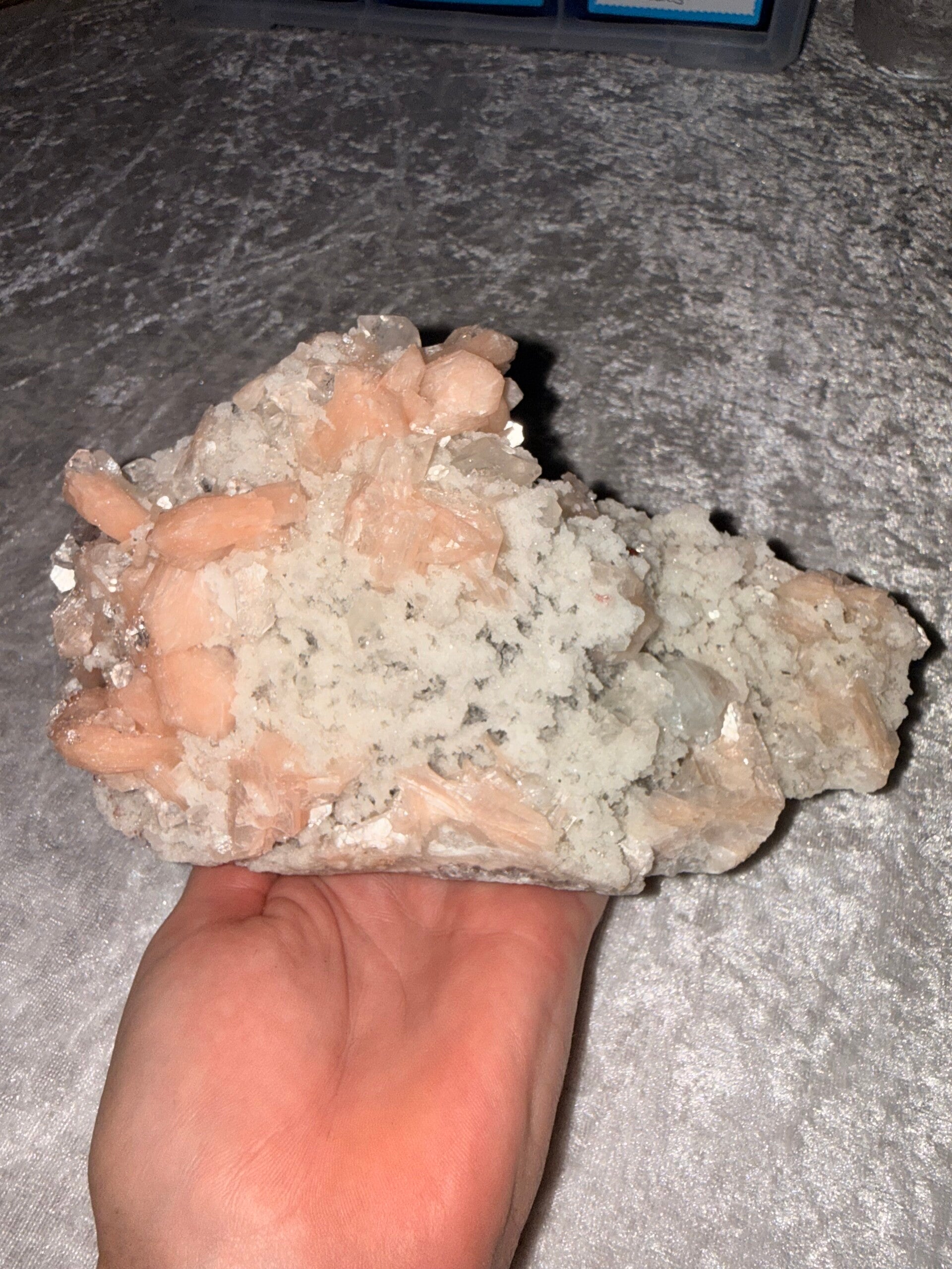 Heulandite apophyllite scolecite