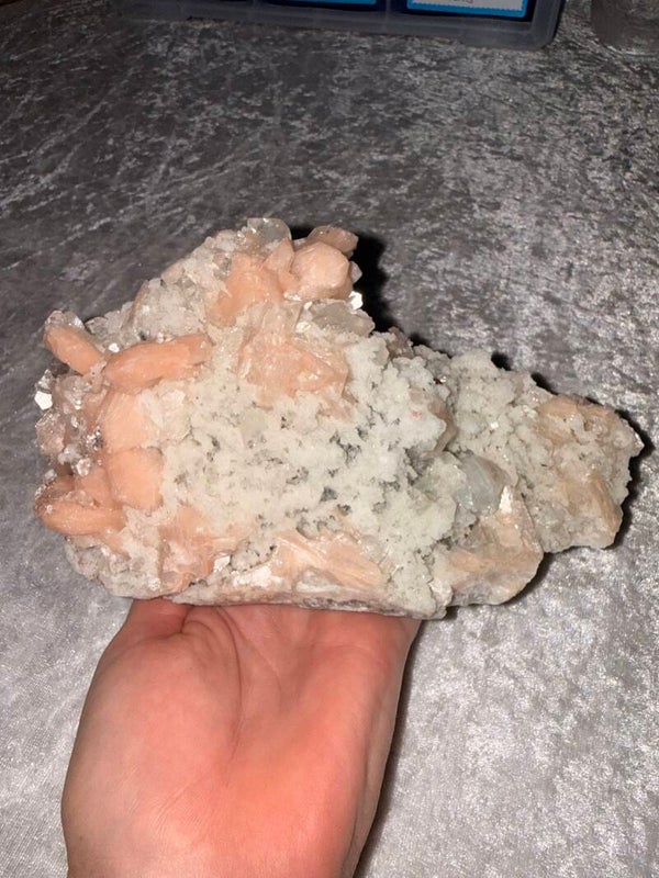 Heulandite apophyllite scolecite
