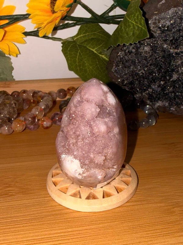 Flower agate amethyst egg