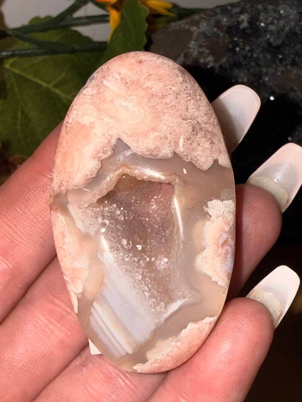 Flower agate amethyst palm
