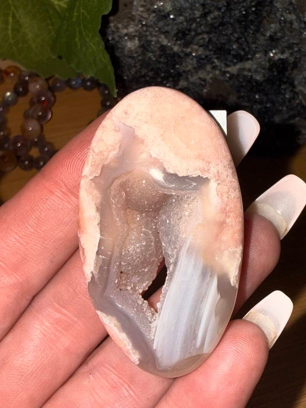 Flower agate amethyst palm