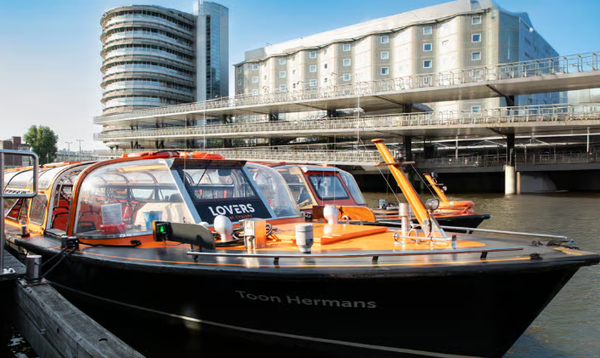 Amsterdam New York Pizza Boat Cruise