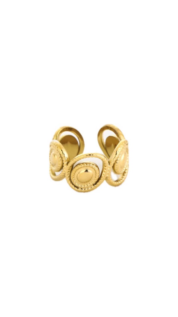 “Iconic” ring