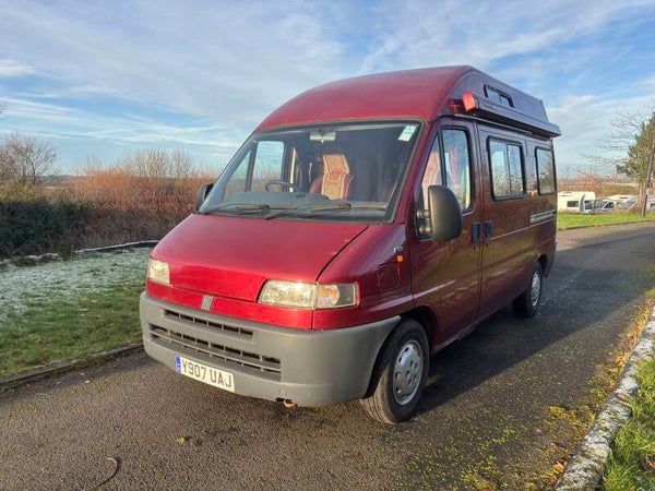 2001 Fiat IH Savannah Gold